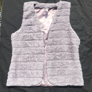 Girls/Ladies Faux Fur Vest, EUC